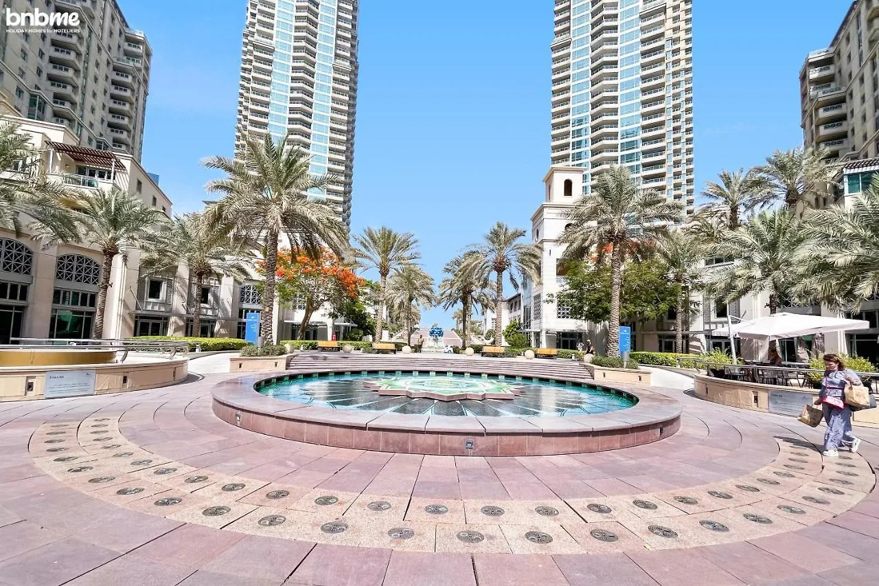 Designer Apartment On The Marina Walk 아랍에미리트